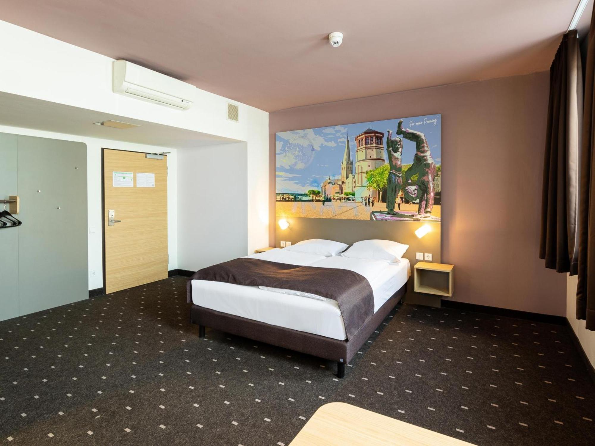 Duesseldorf-mitte Hotel 2*
