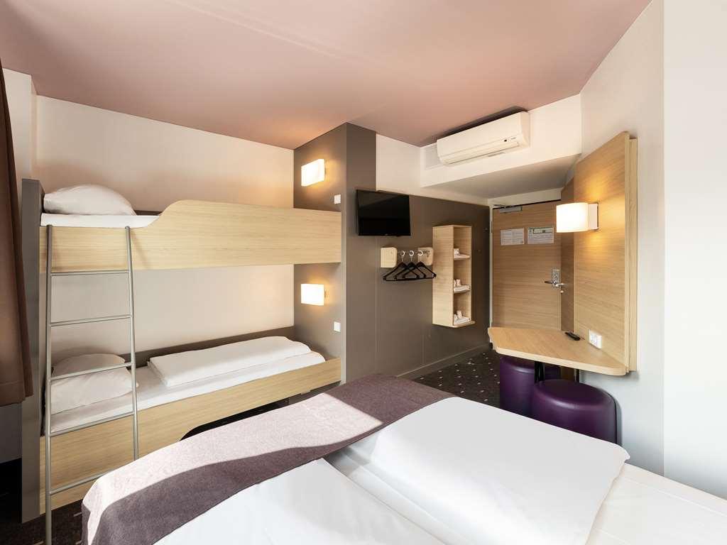 Duesseldorf-mitte Hotel 2*